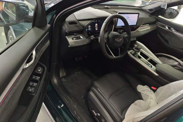 Used Geely Auto Preface 2023 2.0TD "Only This Verdant Green" Edition Driver Seat