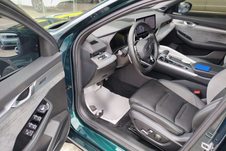 Used Geely Auto Preface 2023 2.0TD "Only This Verdant Green" Edition Driver Seat