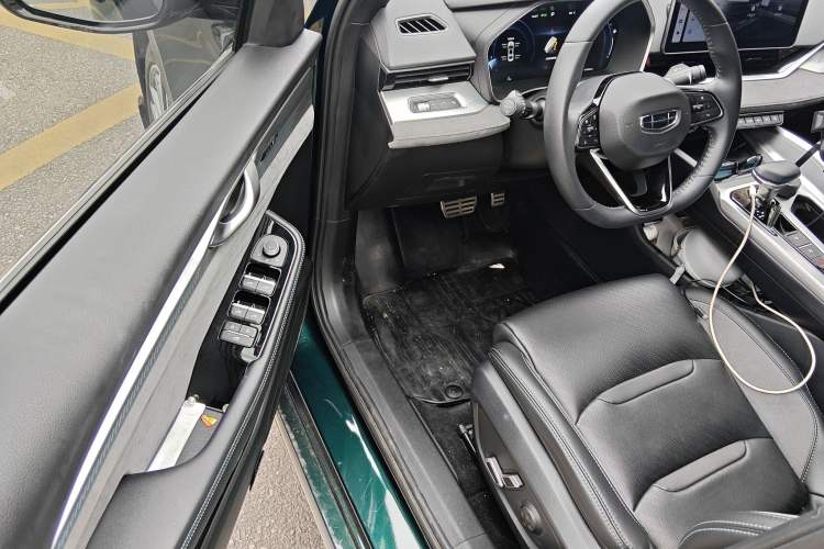Used Geely Auto Preface 2023 2.0TD "Only This Verdant Green" Edition Driver Seat