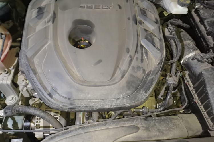 Used Geely Auto Preface 2023 2.0TD "Only This Verdant Green" Edition Engine Bay
