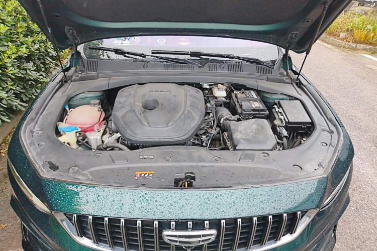 Used Geely Auto Preface 2023 2.0TD "Only This Verdant Green" Edition Engine Bay