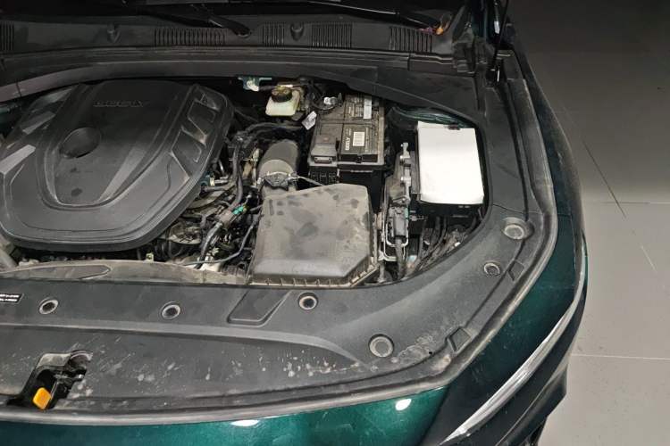 Used Geely Auto Preface 2023 2.0TD "Only This Verdant Green" Edition Engine Bay Left
