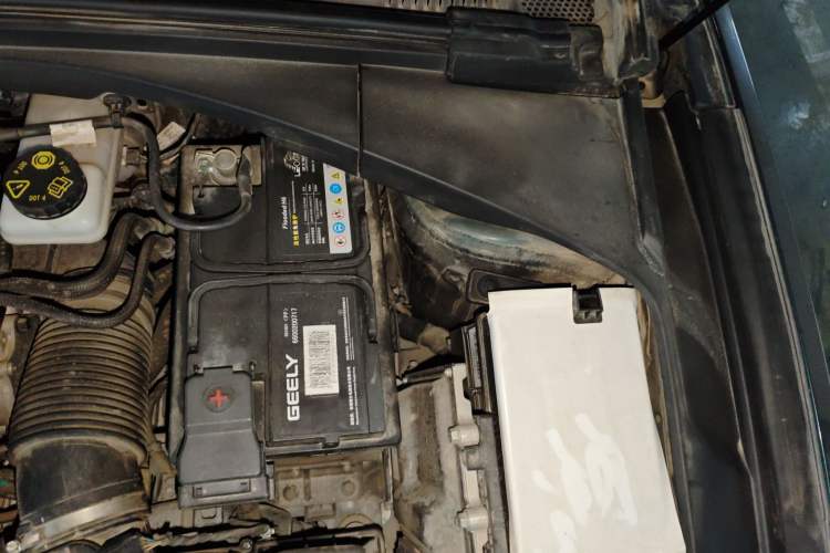 Used Geely Auto Preface 2023 2.0TD "Only This Verdant Green" Edition Engine Bay Left