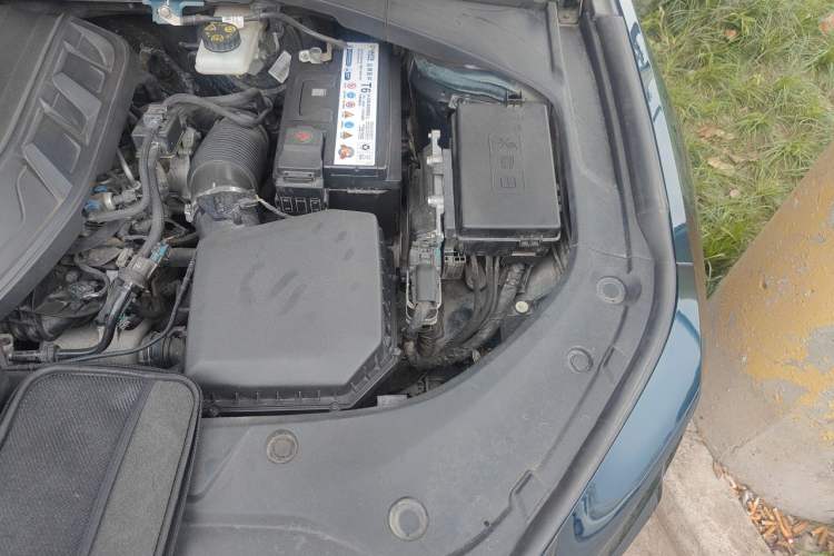 Used Geely Auto Preface 2023 2.0TD "Only This Verdant Green" Edition Engine Bay Left