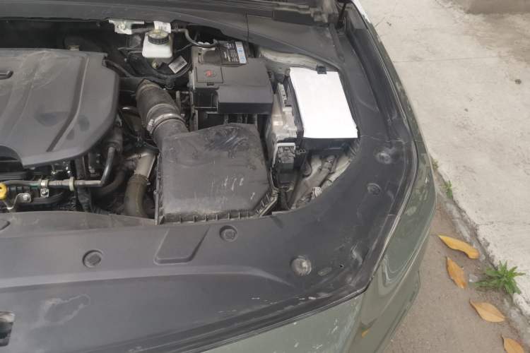 Used Geely Auto Preface 2023 1.5TD Fuyao Version Engine Bay Left