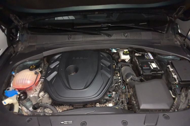 Used Geely Auto Preface 2023 2.0TD "Only This Verdant Green" Edition Engine Bay