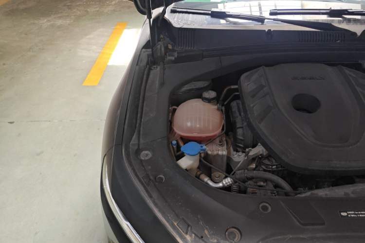 Used Geely Auto Preface 2023 2.0TD "Only This Verdant Green" Edition Engine Bay Right