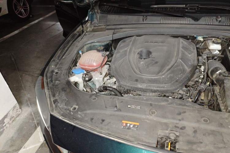 Used Geely Auto Preface 2023 2.0TD "Only This Verdant Green" Edition Engine Bay Right