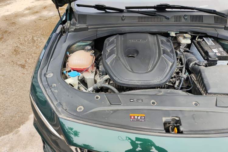 Used Geely Auto Preface 2023 2.0TD "Only This Verdant Green" Edition Engine Bay Right