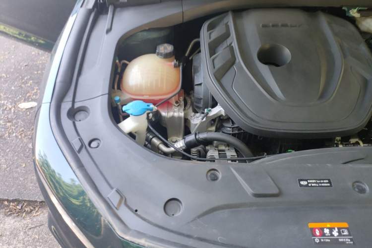 Used Geely Auto Preface 2023 2.0TD "Only This Verdant Green" Edition Engine Bay Right