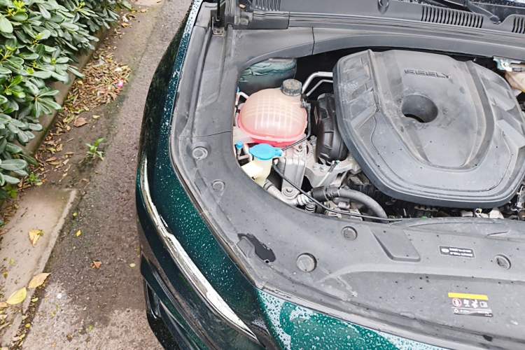 Used Geely Auto Preface 2023 2.0TD "Only This Verdant Green" Edition Engine Bay Right