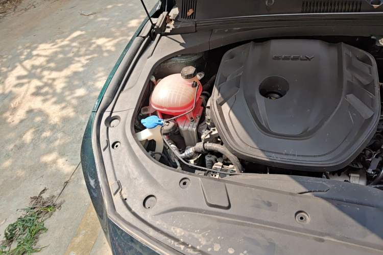 Used Geely Auto Preface 2023 2.0TD "Only This Verdant Green" Edition Engine Bay Right