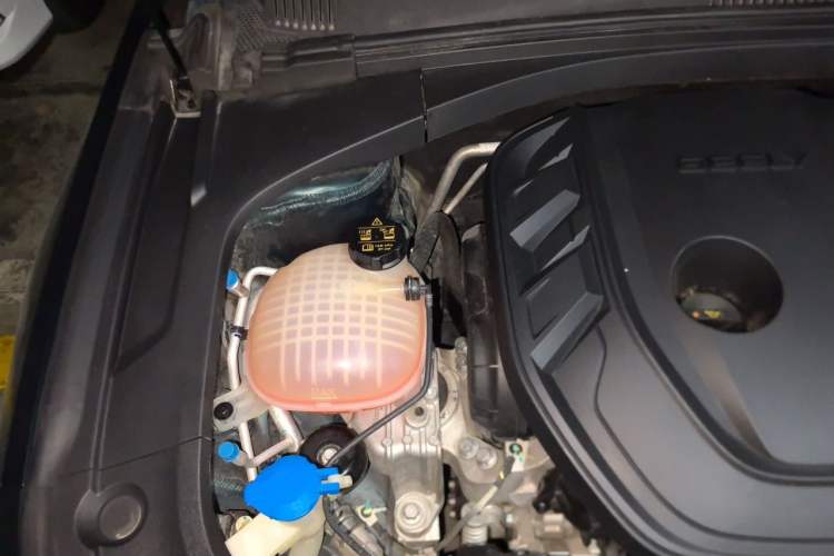 Used Geely Auto Preface 2023 2.0TD "Only This Verdant Green" Edition Engine Bay Right