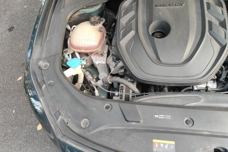 Used Geely Auto Preface 2023 2.0TD "Only This Verdant Green" Edition Engine Bay Right
