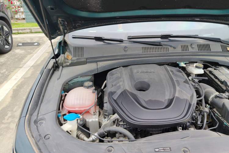 Used Geely Auto Preface 2023 2.0TD "Only This Verdant Green" Edition Engine Bay Right