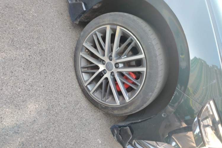 Used Geely Auto Preface 2023 2.0TD "Only This Verdant Green" Edition Exterior 1