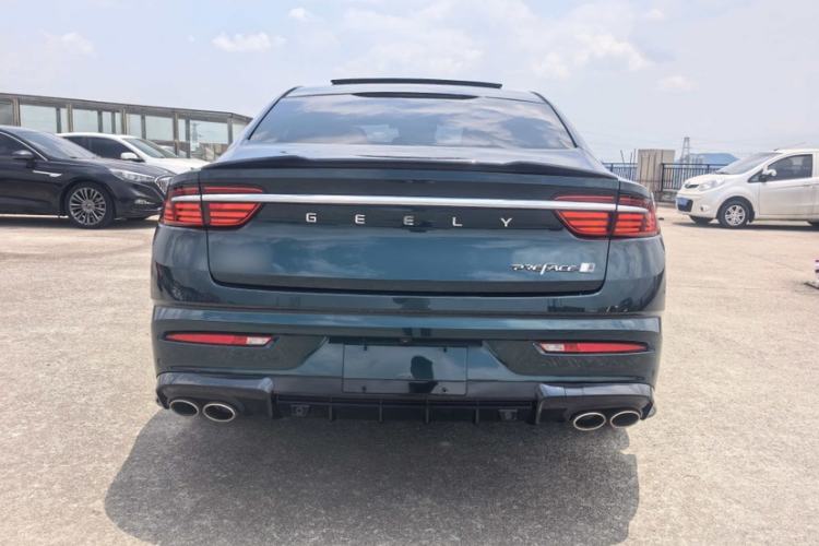 Used Geely Auto Preface 2023 2.0TD "Only This Verdant Green" Edition Exterior 3