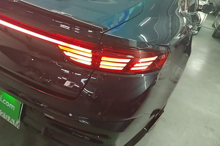Used Geely Auto Preface 2023 2.0TD "Only This Verdant Green" Edition Exterior 3