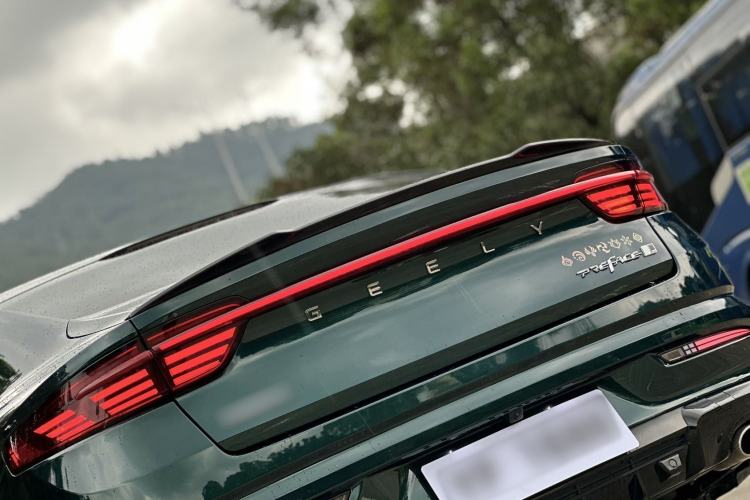 Used Geely Auto Preface 2023 2.0TD "Only This Verdant Green" Edition Exterior 7