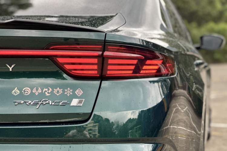 Used Geely Auto Preface 2023 2.0TD "Only This Verdant Green" Edition Exterior 9