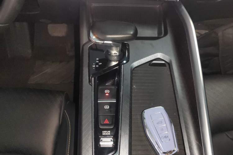 Used Geely Auto Preface 2023 1.5TD Fuyao Version Gear Lever