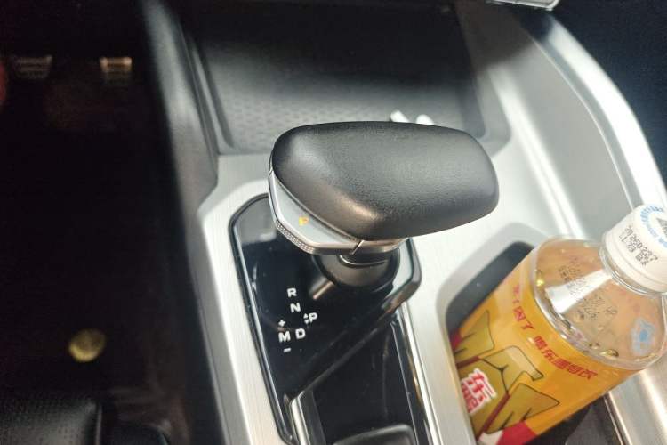 Used Geely Auto Preface 2023 2.0TD "Only This Verdant Green" Edition Gear Lever