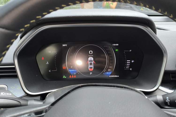 Used Geely Auto Preface 2023 1.5TD Fuyao Version Instrument Cluster