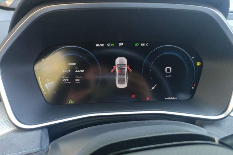 Used Geely Auto Preface 2023 2.0TD "Only This Verdant Green" Edition Instrument Cluster