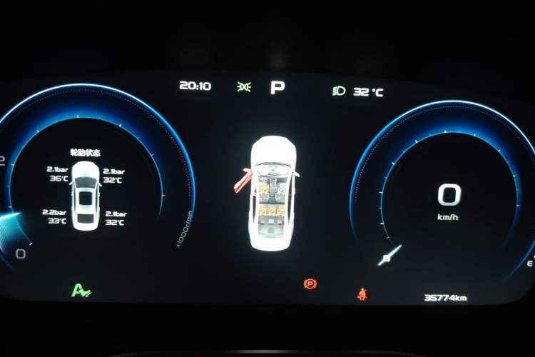 Used Geely Auto Preface 2023 2.0TD "Only This Verdant Green" Edition Instrument Cluster