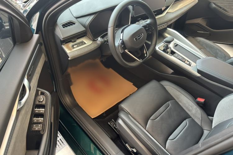 Used Geely Auto Preface 2023 2.0TD "Only This Verdant Green" Edition Interior 1