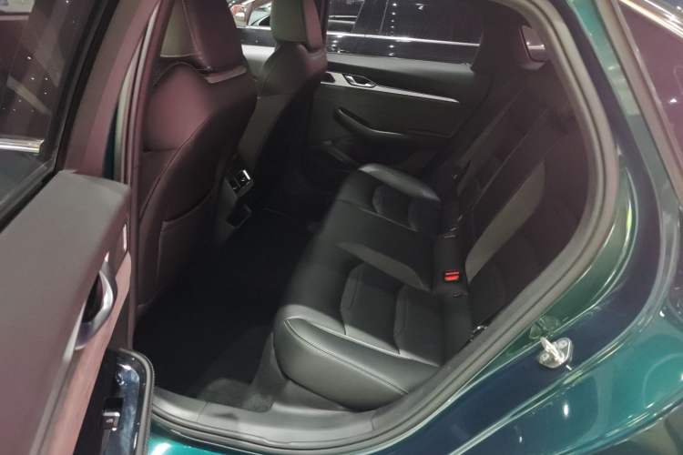Used Geely Auto Preface 2023 2.0TD "Only This Verdant Green" Edition Interior 1