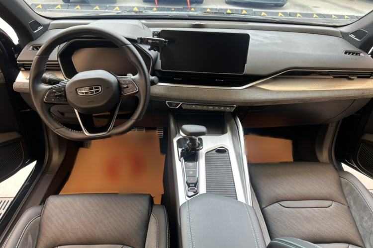 Used Geely Auto Preface 2023 2.0TD "Only This Verdant Green" Edition Interior 2