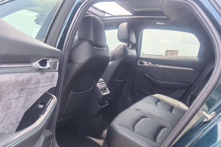 Used Geely Auto Preface 2023 2.0TD "Only This Verdant Green" Edition Interior 3