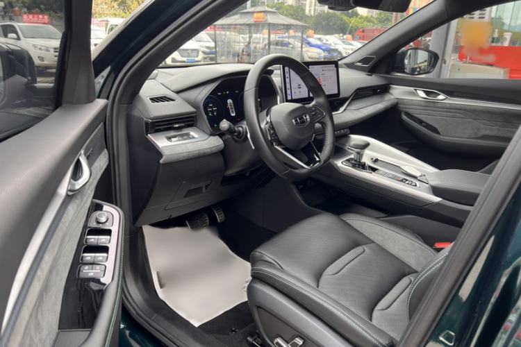 Used Geely Auto Preface 2023 2.0TD "Only This Verdant Green" Edition Interior 4