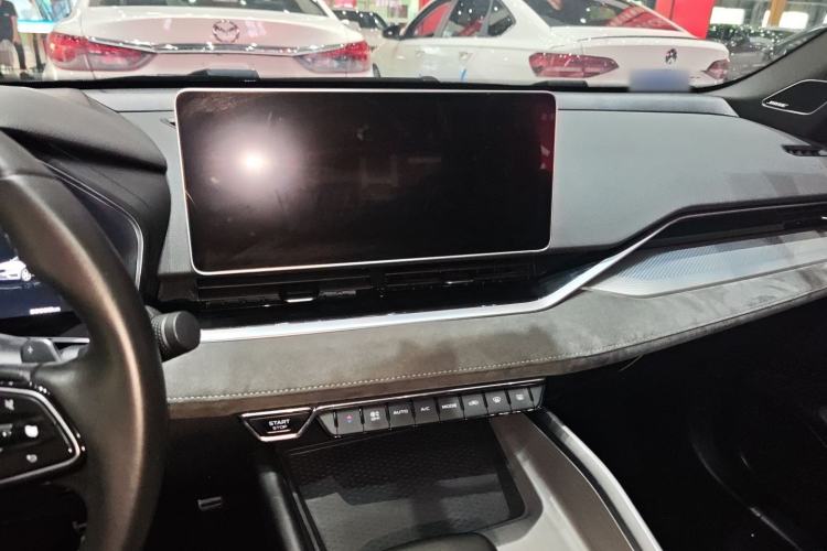 Used Geely Auto Preface 2023 2.0TD "Only This Verdant Green" Edition Interior 6