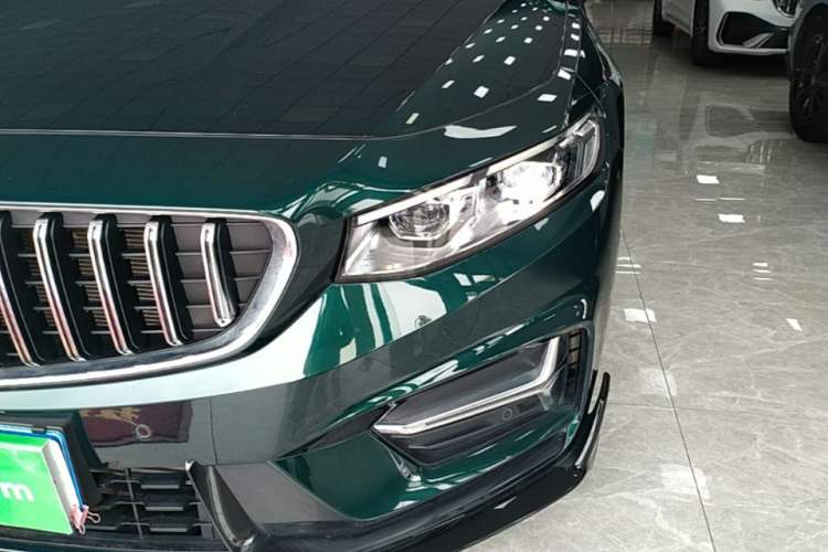 Used Geely Auto Preface 2023 2.0TD "Only This Verdant Green" Edition Left Front Headlight