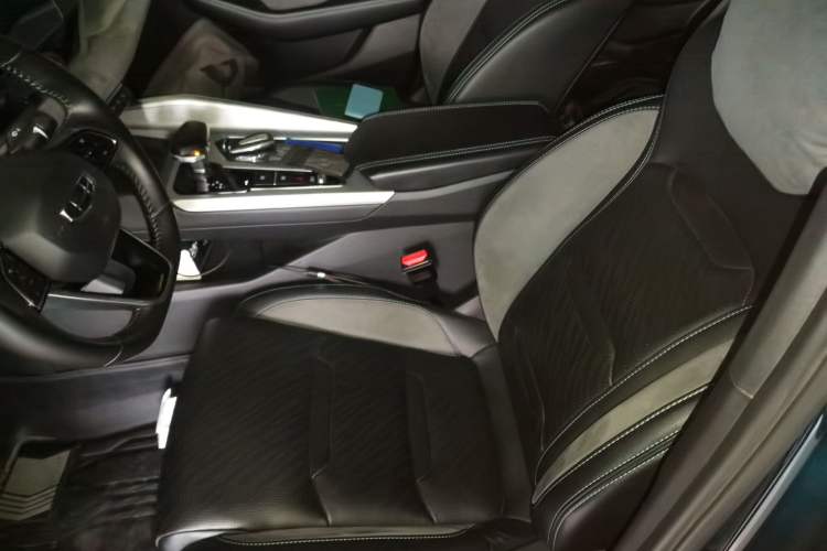 Used Geely Auto Preface 2023 2.0TD "Only This Verdant Green" Edition Left Front Seat