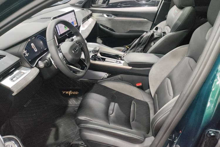 Used Geely Auto Preface 2023 2.0TD "Only This Verdant Green" Edition Left Front Seat