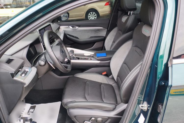 Used Geely Auto Preface 2023 2.0TD "Only This Verdant Green" Edition Left Front Seat