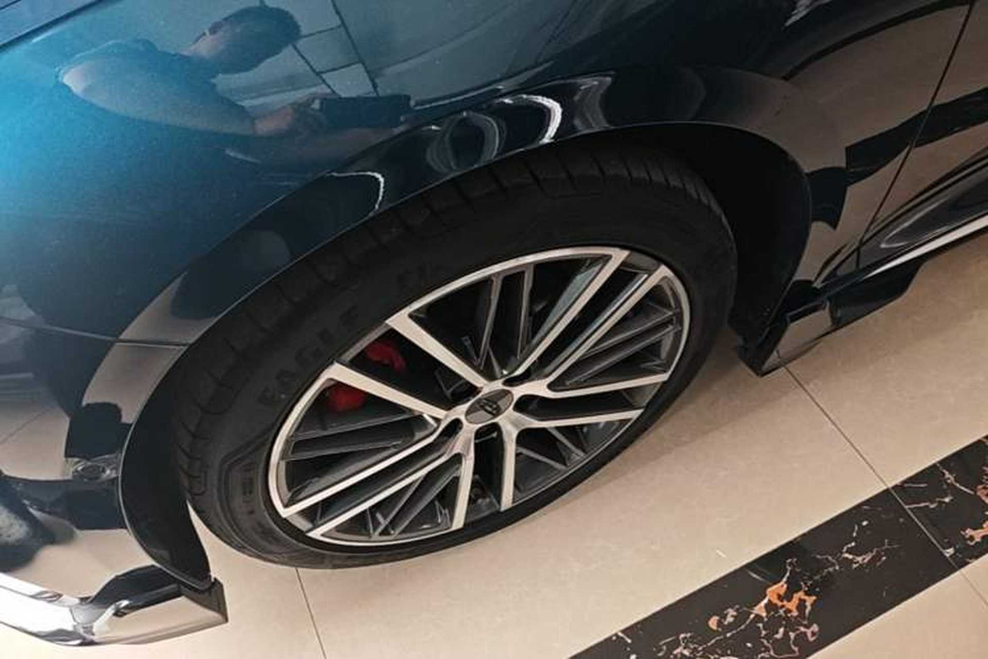 Used Geely Auto Preface 2023 2.0TD "Only This Verdant Green" Edition Left Front Wheel Hub