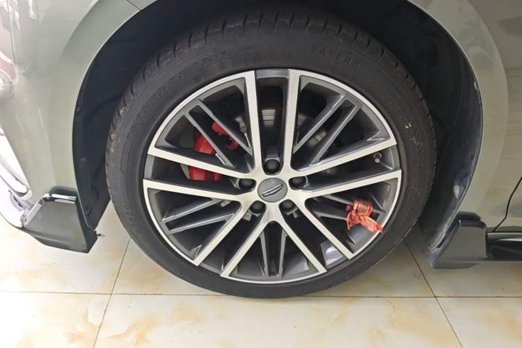 Used Geely Auto Preface 2023 1.5TD Kunlun Edition Left Front Wheel Hub