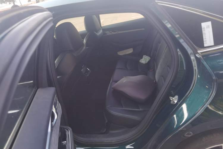 Used Geely Auto Preface 2023 2.0TD "Only This Verdant Green" Edition Left Rear Seat