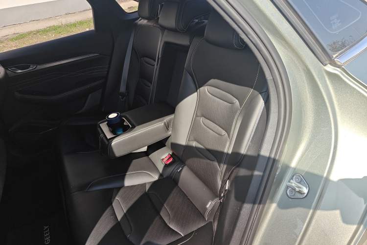 Used Geely Auto Preface 2023 1.5TD Fuyao Version Left Rear Seat