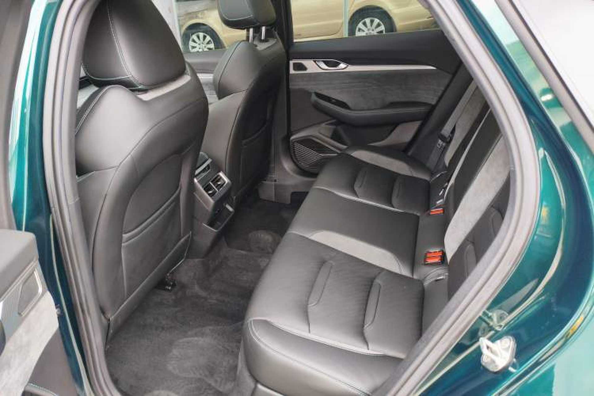 Used Geely Auto Preface 2023 2.0TD "Only This Verdant Green" Edition Left Rear Seat