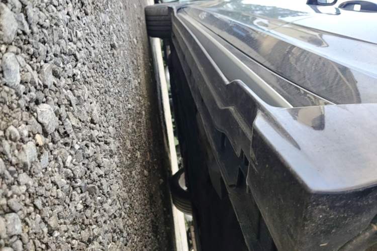 Used Geely Auto Preface 2023 2.0TD "Only This Verdant Green" Edition Left Side Sill