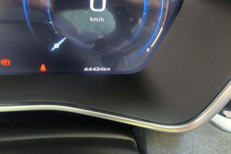 Used Geely Auto Preface 2023 2.0TD "Only This Verdant Green" Edition Odometer Close Up