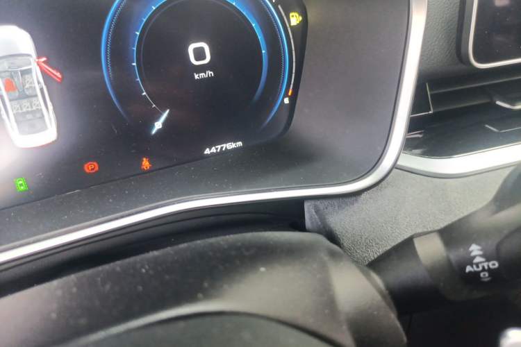 Used Geely Auto Preface 2023 2.0TD "Only This Verdant Green" Edition Odometer Close Up
