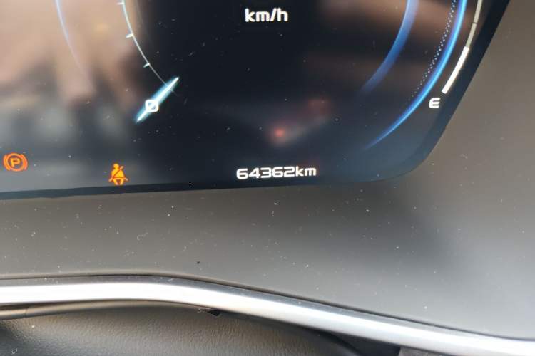 Used Geely Auto Preface 2023 2.0TD "Only This Verdant Green" Edition Odometer Close Up