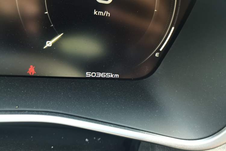 Used Geely Auto Preface 2023 2.0TD "Only This Verdant Green" Edition Odometer Close Up