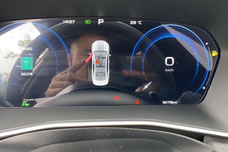 Used Geely Auto Preface 2023 2.0TD "Only This Verdant Green" Edition Odometer Close Up